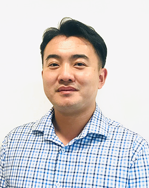 Dr Michael Chen